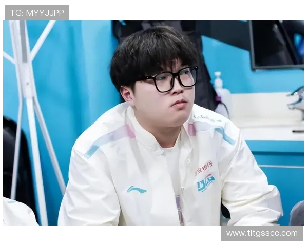 《全球电竞赛事热度飙升 新兴战队崭露头角掀起竞争新格局》