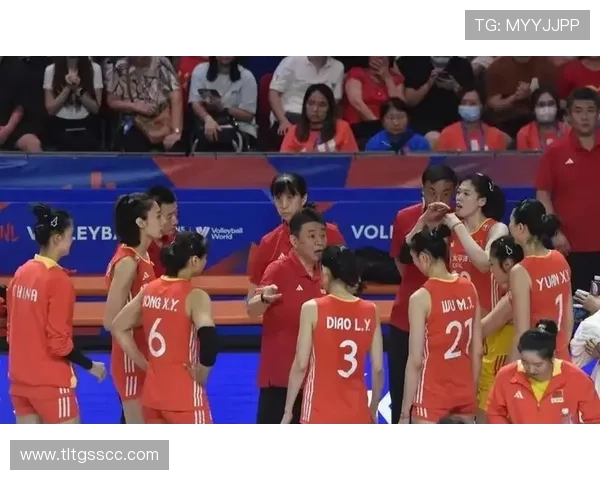 中国女排逆转夺冠展现团队精神新时代体育力量震撼全场